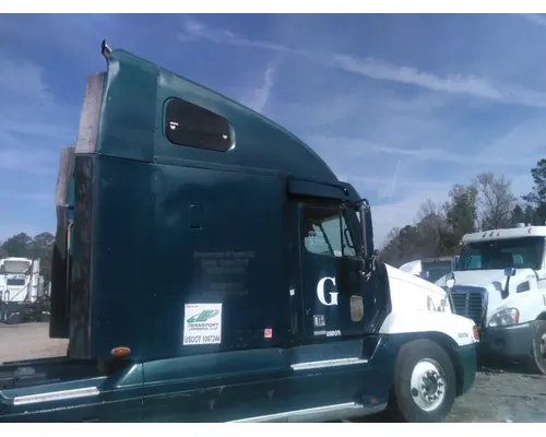 FREIGHTLINER CENTURY 120 CAB