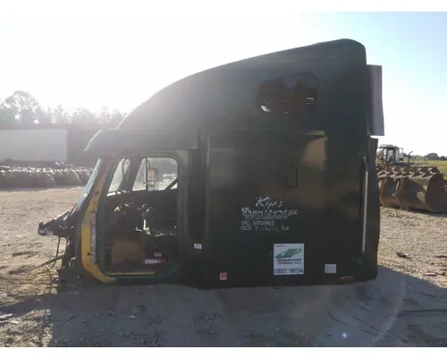 FREIGHTLINER CENTURY 120 CAB