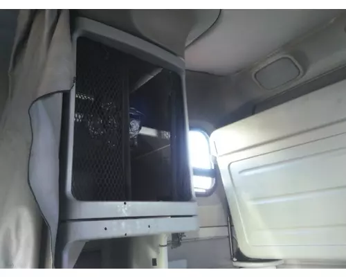FREIGHTLINER CENTURY 120 CAB