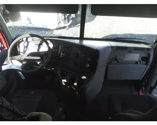 FREIGHTLINER CENTURY 120 CAB