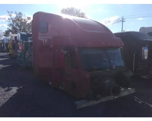 FREIGHTLINER CENTURY 120 CAB