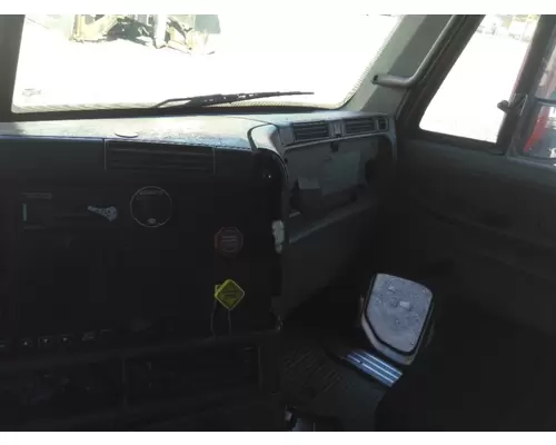 FREIGHTLINER CENTURY 120 CAB