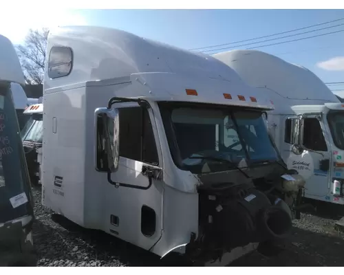 FREIGHTLINER CENTURY 120 CAB