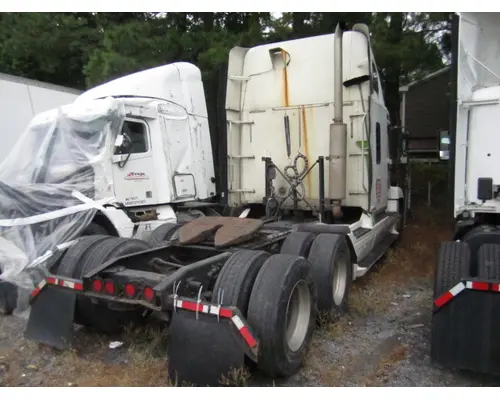 FREIGHTLINER CENTURY 120 CAB