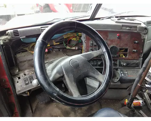 FREIGHTLINER CENTURY 120 CAB