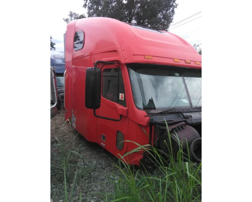 FREIGHTLINER CENTURY 120 CAB