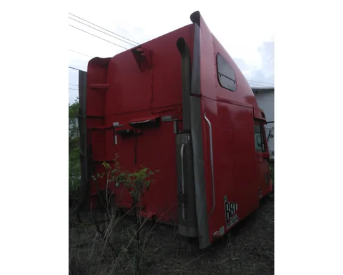FREIGHTLINER CENTURY 120 CAB