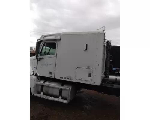 FREIGHTLINER CENTURY 120 CAB