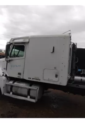 FREIGHTLINER CENTURY 120 CAB