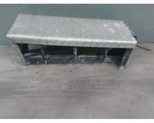FREIGHTLINER CENTURY 120 CHAIN HANGER