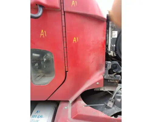 FREIGHTLINER CENTURY 120 COWL