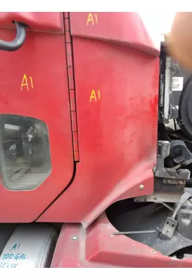 FREIGHTLINER CENTURY 120 COWL