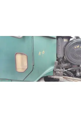 FREIGHTLINER CENTURY 120 COWL