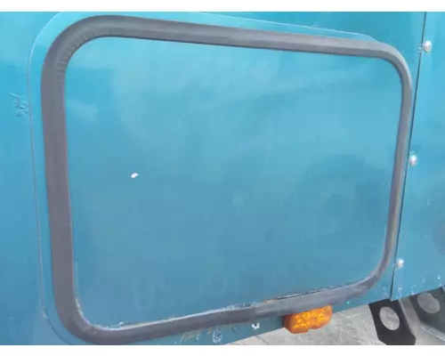 FREIGHTLINER CENTURY 120 DOOR, COMPARTMENT