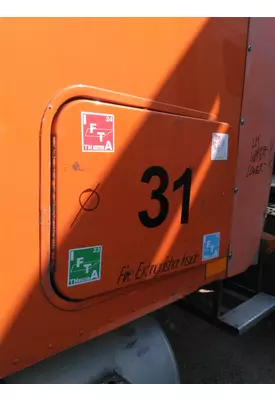 FREIGHTLINER CENTURY 120 DOOR, COMPARTMENT