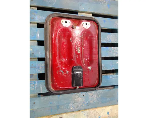 FREIGHTLINER CENTURY 120 DOOR, COMPARTMENT