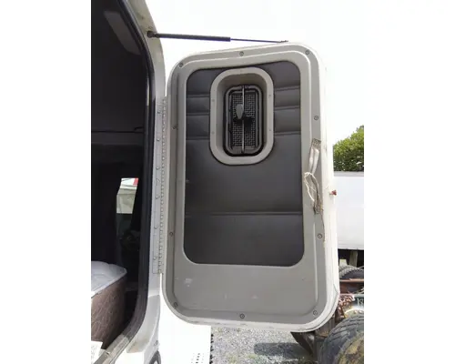 FREIGHTLINER CENTURY 120 DOOR, COMPARTMENT