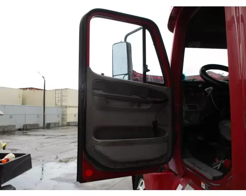 FREIGHTLINER CENTURY 120 DOOR ASSEMBLY, FRONT