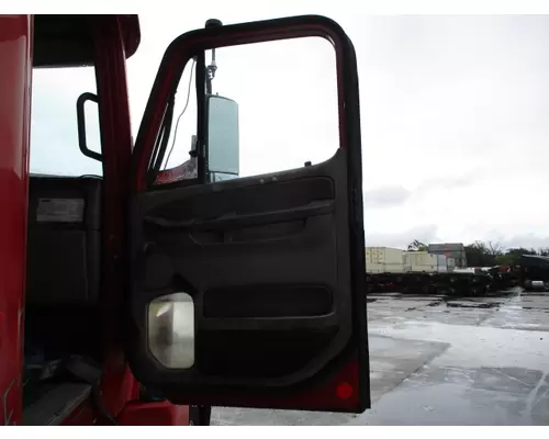 FREIGHTLINER CENTURY 120 DOOR ASSEMBLY, FRONT