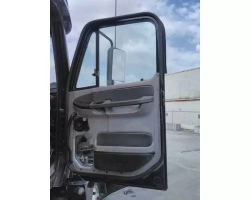 FREIGHTLINER CENTURY 120 DOOR ASSEMBLY, FRONT