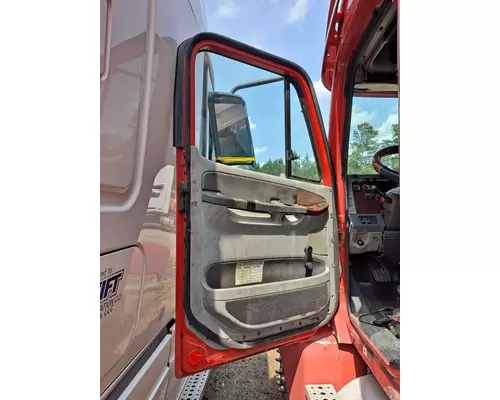 FREIGHTLINER CENTURY 120 DOOR ASSEMBLY, FRONT