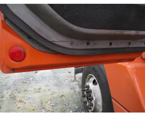 FREIGHTLINER CENTURY 120 DOOR ASSEMBLY, FRONT