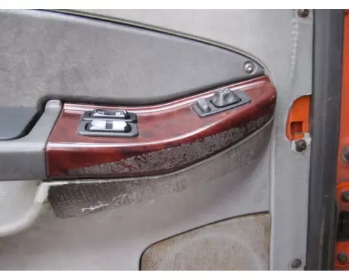 FREIGHTLINER CENTURY 120 DOOR ASSEMBLY, FRONT