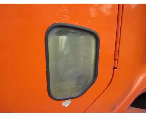 FREIGHTLINER CENTURY 120 DOOR ASSEMBLY, FRONT