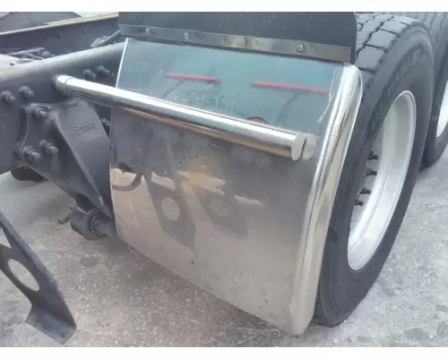 FREIGHTLINER CENTURY 120 FENDER, QUARTERHALF REAR