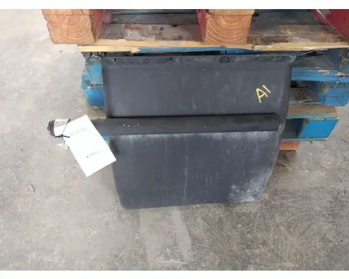 FREIGHTLINER CENTURY 120 FENDER, QUARTERHALF REAR