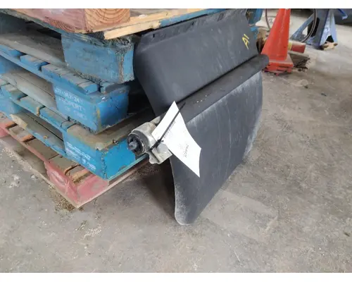 FREIGHTLINER CENTURY 120 FENDER, QUARTERHALF REAR
