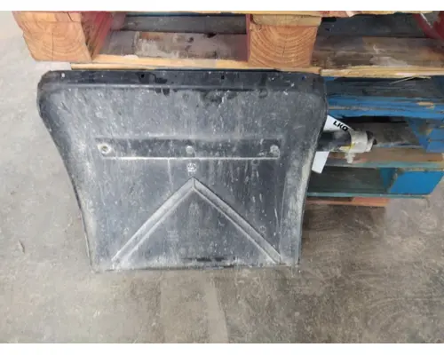 FREIGHTLINER CENTURY 120 FENDER, QUARTERHALF REAR