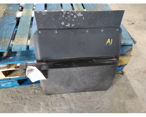 FREIGHTLINER CENTURY 120 FENDER, QUARTERHALF REAR