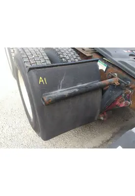 FREIGHTLINER CENTURY 120 FENDER, QUARTER/HALF REAR