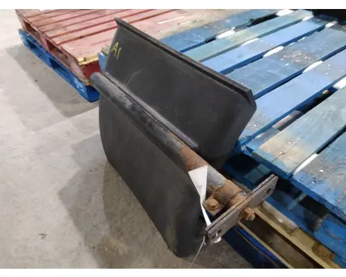 FREIGHTLINER CENTURY 120 FENDER, QUARTERHALF REAR