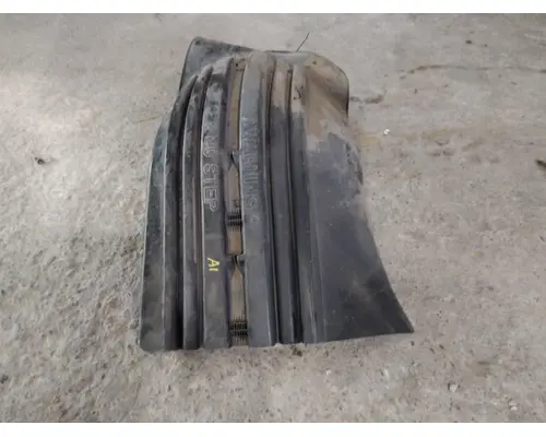 FREIGHTLINER CENTURY 120 FENDER, SPLASH SHIELDGUARD