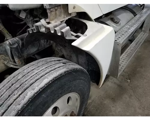 FREIGHTLINER CENTURY 120 FENDER EXTENSION