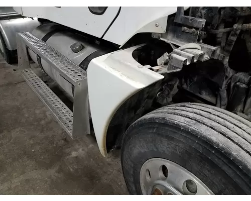 FREIGHTLINER CENTURY 120 FENDER EXTENSION