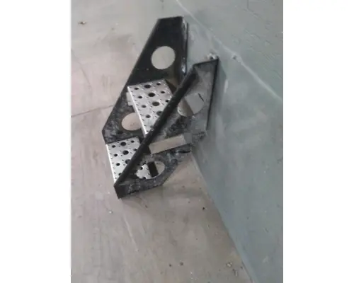 FREIGHTLINER CENTURY 120 FRAME STEP