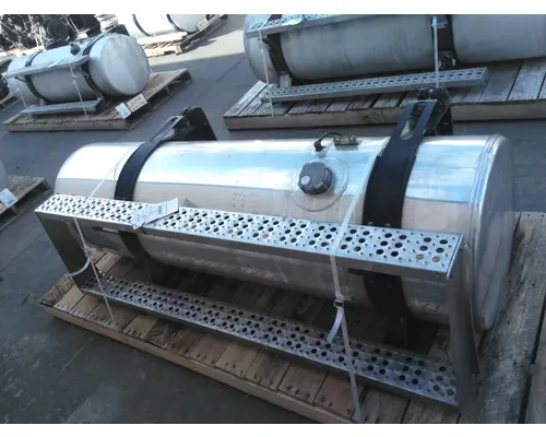 FREIGHTLINER CENTURY 120 FUEL TANK