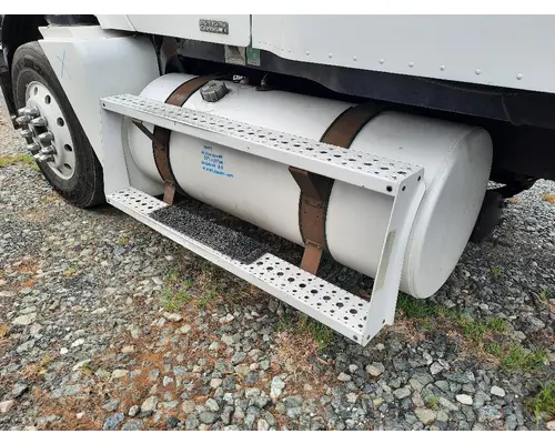 FREIGHTLINER CENTURY 120 FUEL TANK
