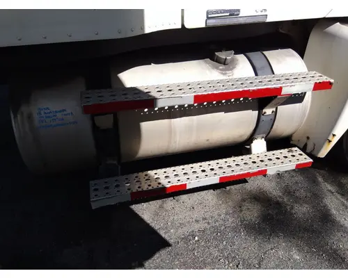 FREIGHTLINER CENTURY 120 FUEL TANK