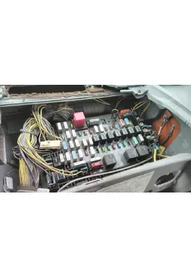 FREIGHTLINER CENTURY 120 FUSE BOX
