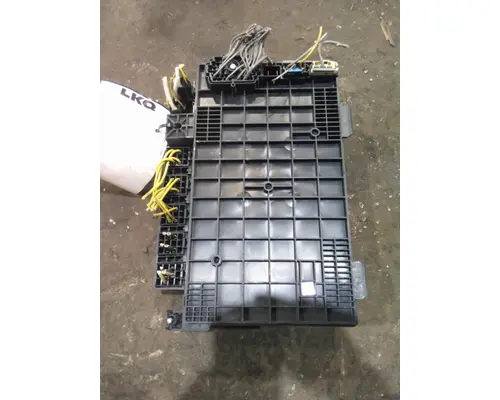FREIGHTLINER CENTURY 120 FUSE BOX