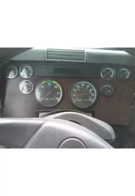 FREIGHTLINER CENTURY 120 GAUGE CLUSTER