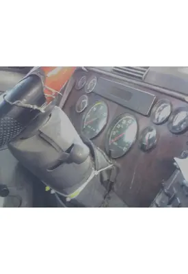 FREIGHTLINER CENTURY 120 GAUGE CLUSTER