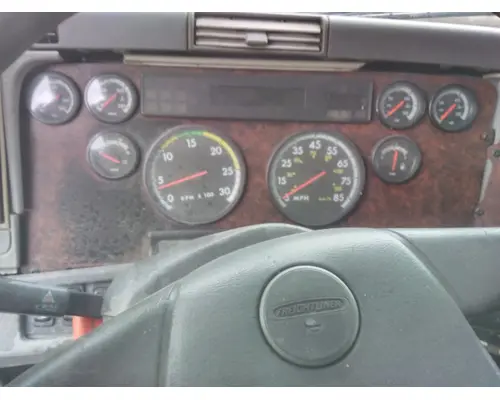 FREIGHTLINER CENTURY 120 GAUGE CLUSTER