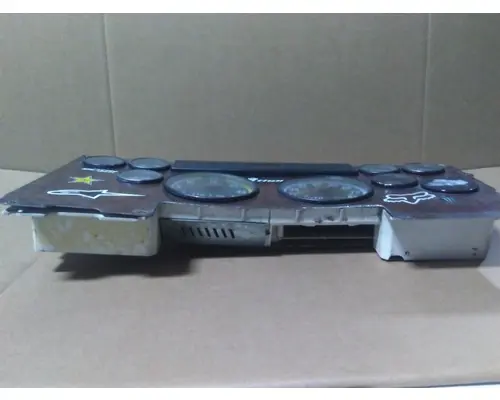 FREIGHTLINER CENTURY 120 GAUGE CLUSTER