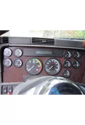 FREIGHTLINER CENTURY 120 GAUGE CLUSTER