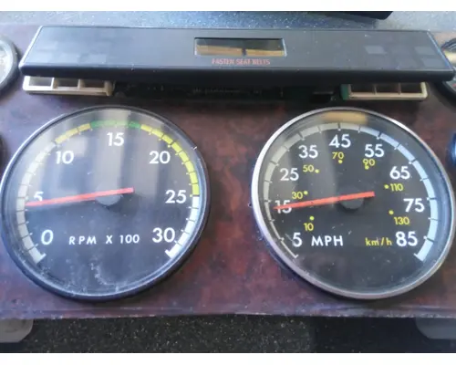 FREIGHTLINER CENTURY 120 GAUGE CLUSTER